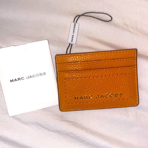 Marc Jacobs Handbags - Marc Jacobs Logo Leather Card Case in Smoked Almond with Gold logo, NWT